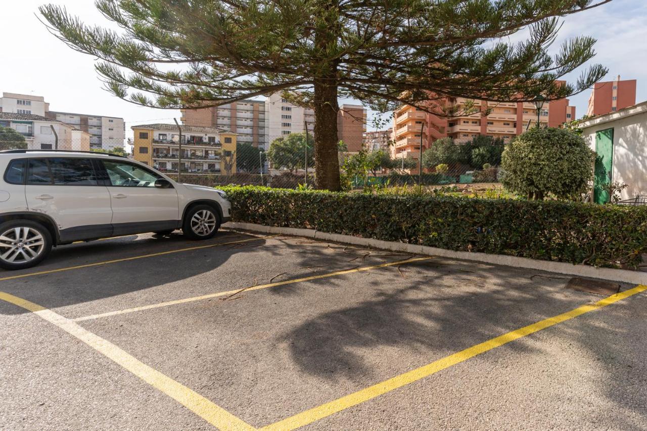 Blonzu Camerun Benalmadena Luaran gambar