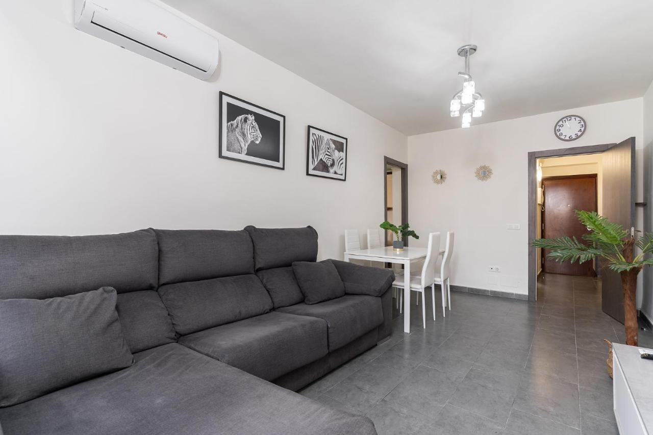 Blonzu Camerun Benalmadena Luaran gambar